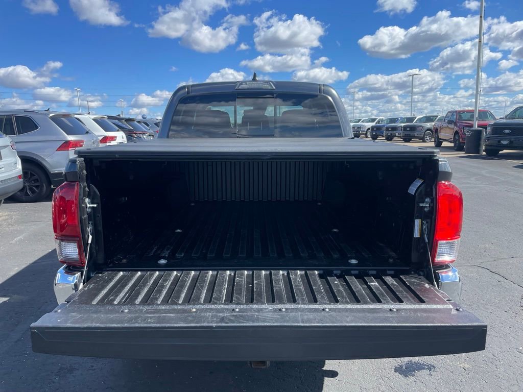 Used 2023 Toyota Tacoma SR5 AWD/4WD image 29