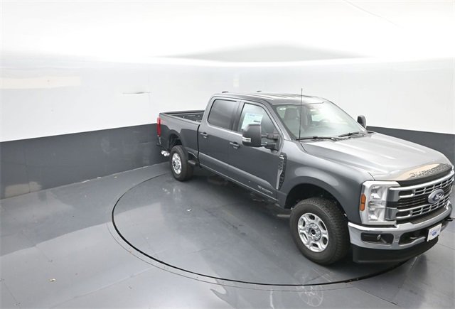 New 2026 Ford F350 XLT w/ FX4 Off-Road Package image 18