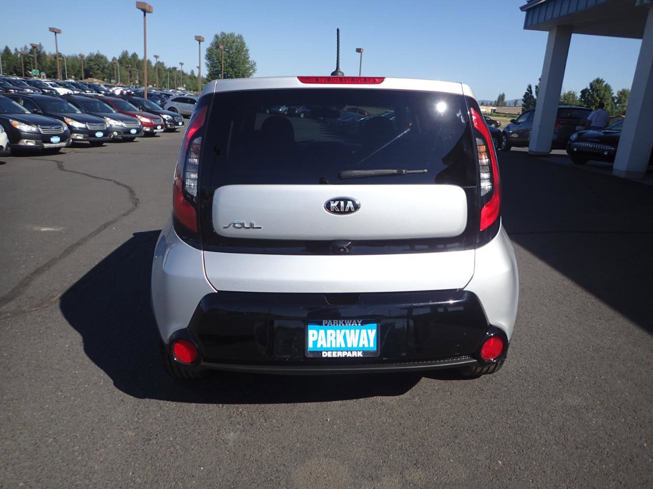 Used 2016 Kia Soul + image 4