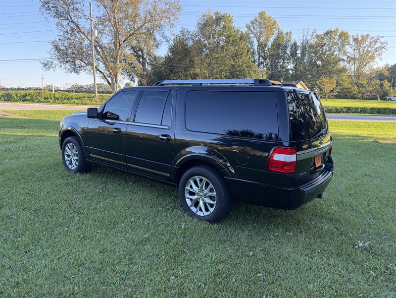 Used 2015 Ford Expedition EL Limited w/ Equipment Group 301A AWD/4WD image 2