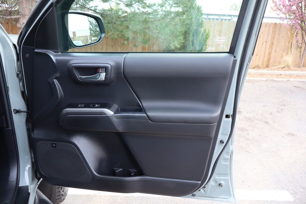 Used 2023 Toyota Tacoma TRD Off-Road w/ TRD Premium Off Road Package AWD/4WD image 45