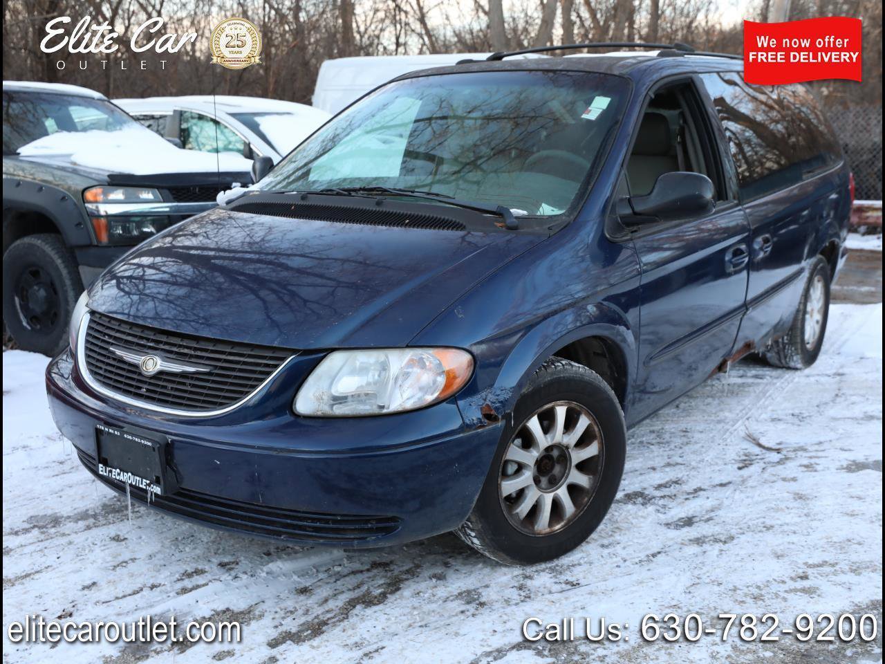 Used 2002 Chrysler Town & Country EX image 1