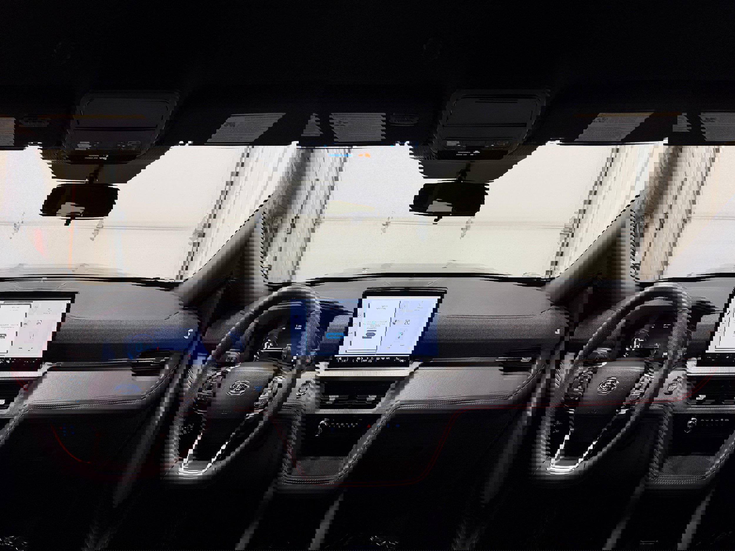 Certified 2025 Ford Explorer ST-Line image 3