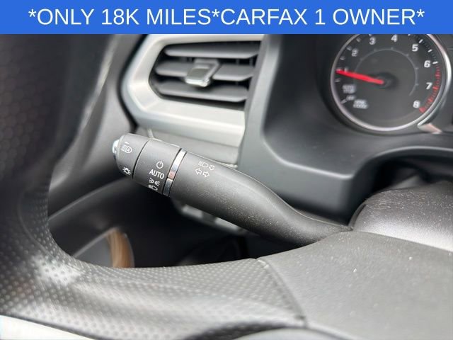 Used 2023 GMC Acadia SLE FWD image 38