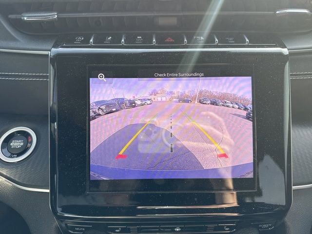 Used 2023 Jeep Grand Cherokee L Laredo image 18