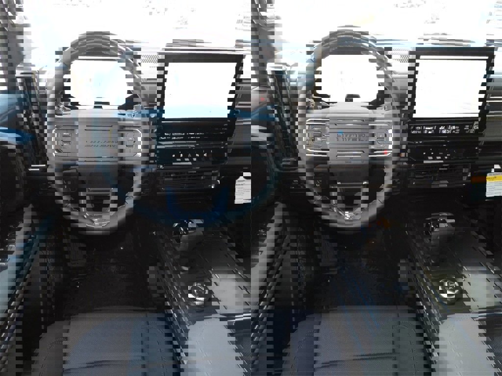 New 2025 GMC Hummer EV 2X image 12