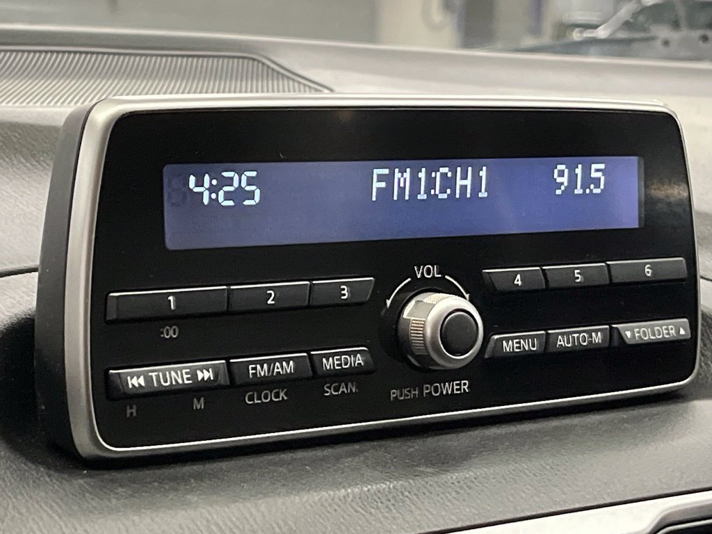 Used 2014 MAZDA MAZDA3 i Touring FWD image 25