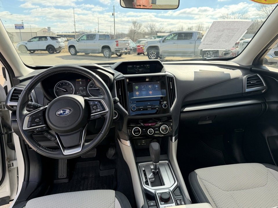 Used 2023 Subaru Forester Premium image 16