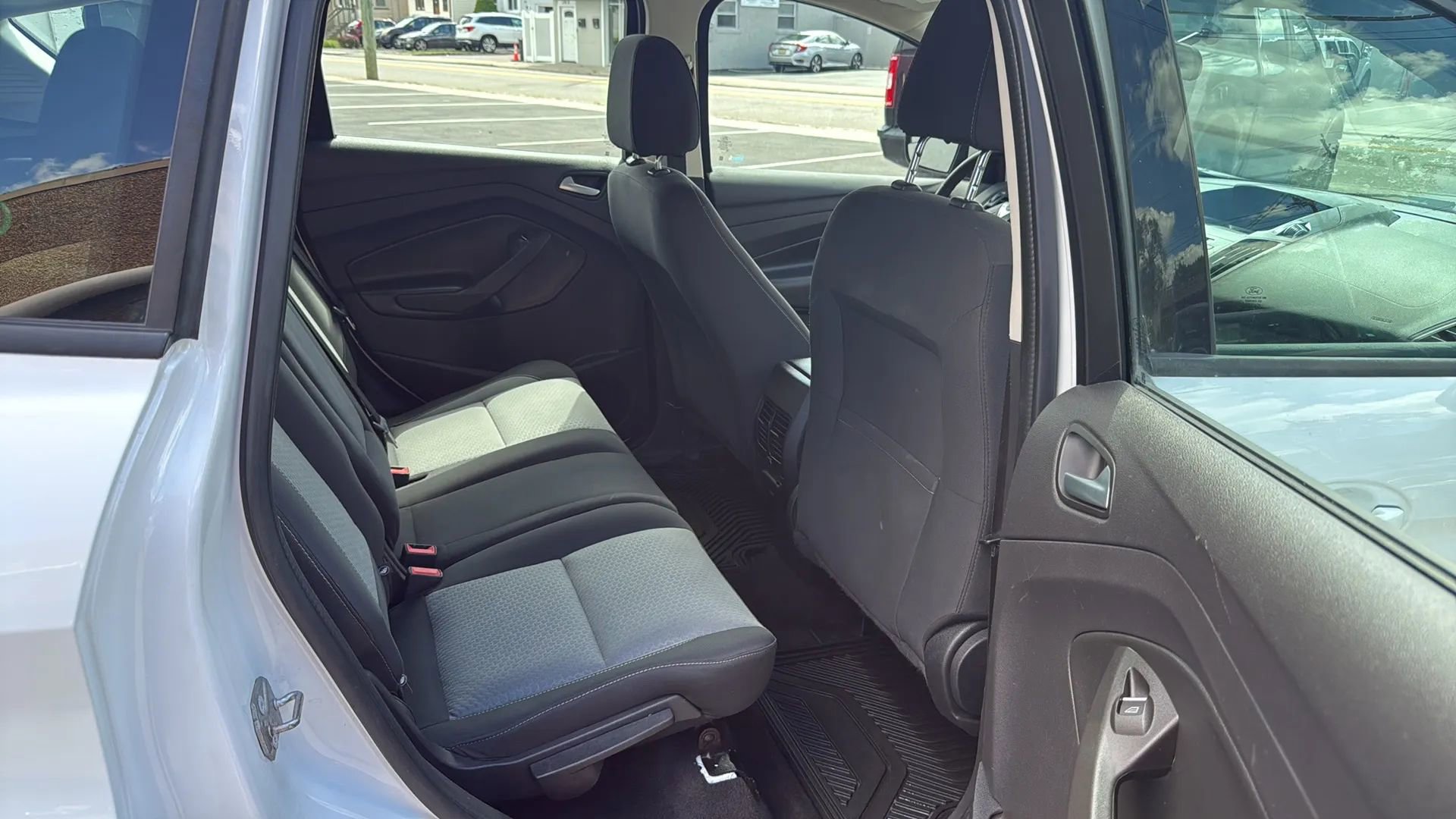 Used 2017 Ford C-MAX Energi SE image 26