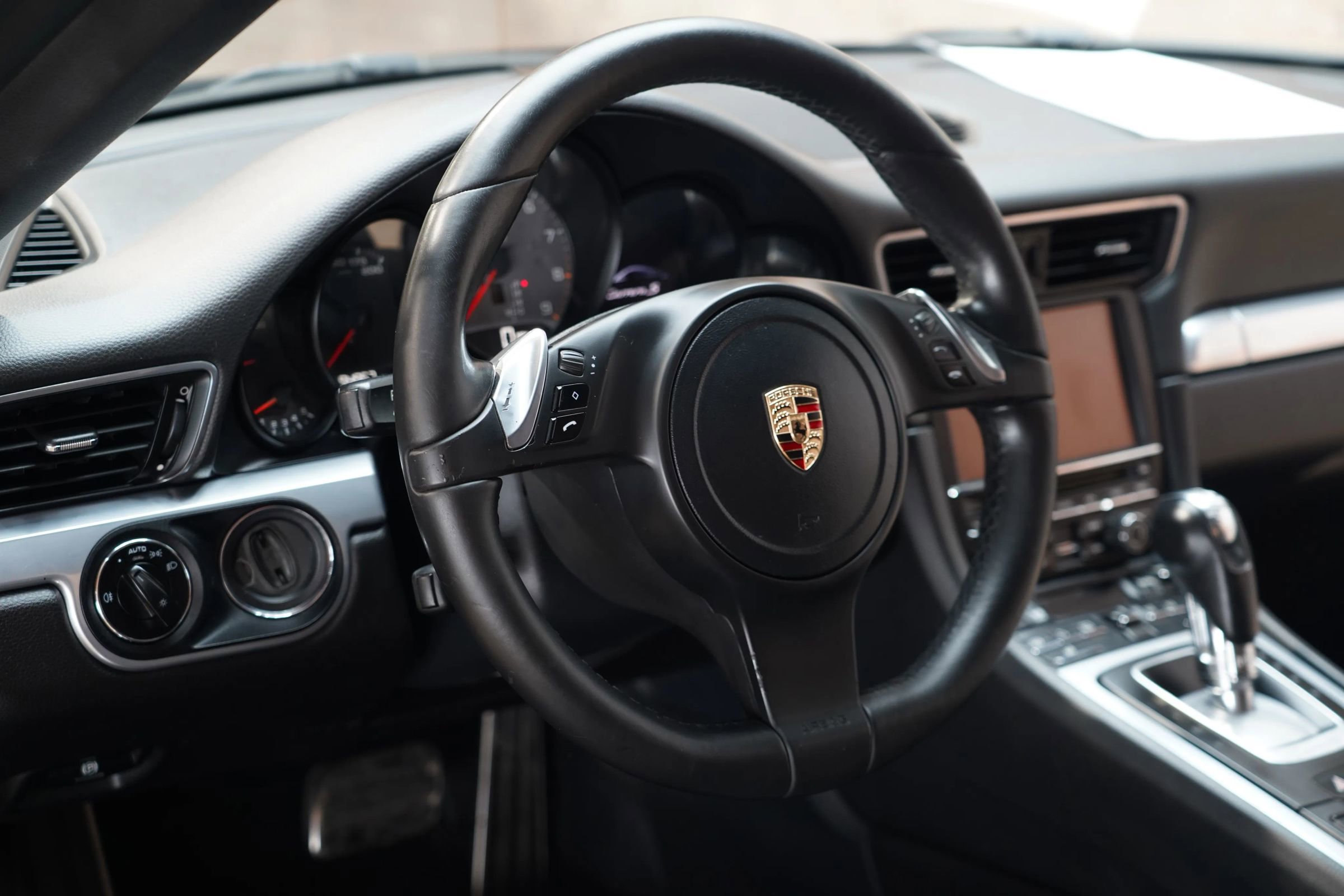 Used 2012 Porsche 911 Carrera S image 36