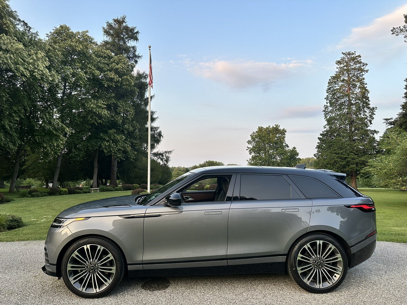 Used 2024 Land Rover Range Rover Velar Dynamic HSE AWD/4WD image 6