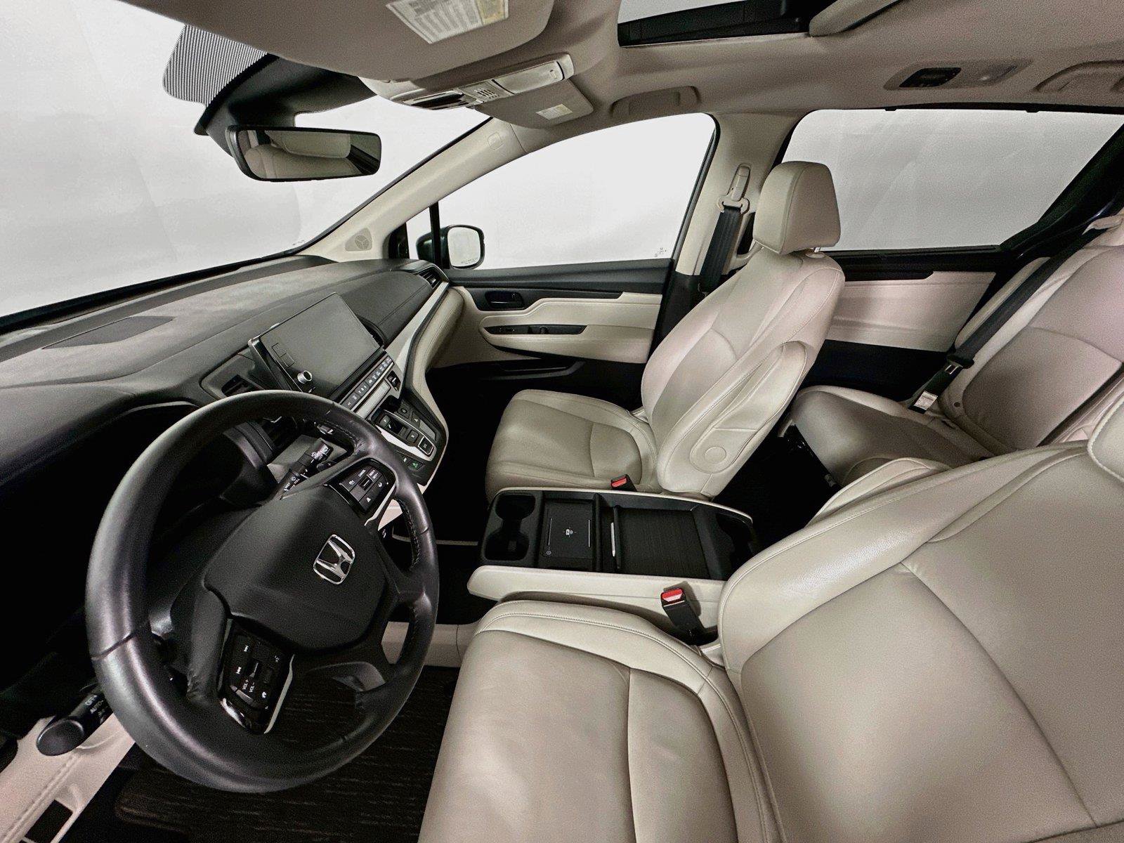Certified 2025 Honda Odyssey EX-L image 5
