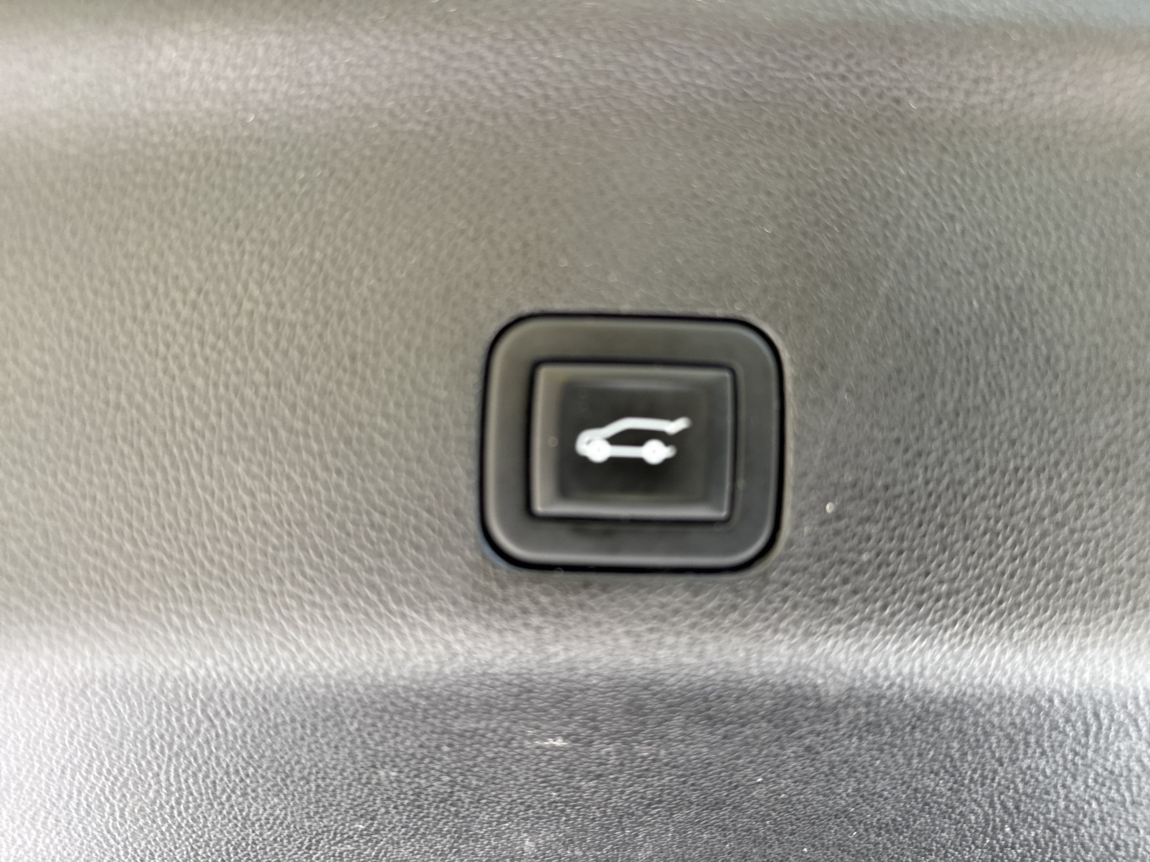 Used 2021 GMC Yukon Denali AWD/4WD image 40