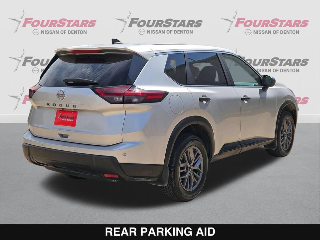 Used 2024 Nissan Rogue S FWD image 4