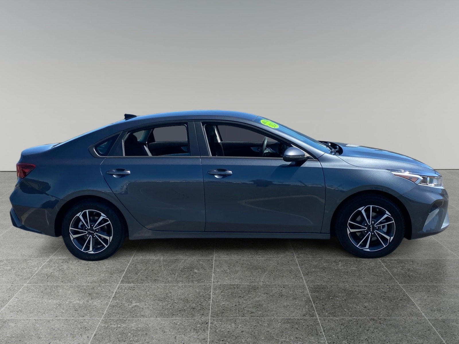 Used 2024 Kia Forte LXS w/ LXS Technology Package FWD image 6