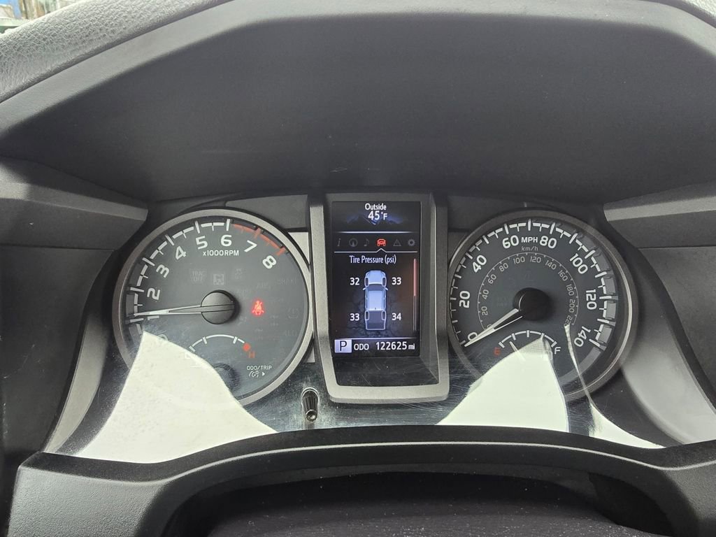 Used 2016 Toyota Tacoma TRD Off-Road w/ Towing Package image 20