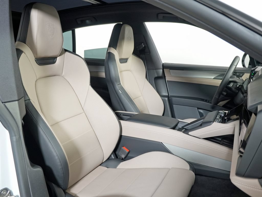 New 2026 Porsche Cayenne Electric AWD/4WD image 45