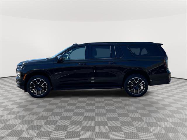 Used 2025 Chevrolet Suburban RST w/ Comfort Package image 4