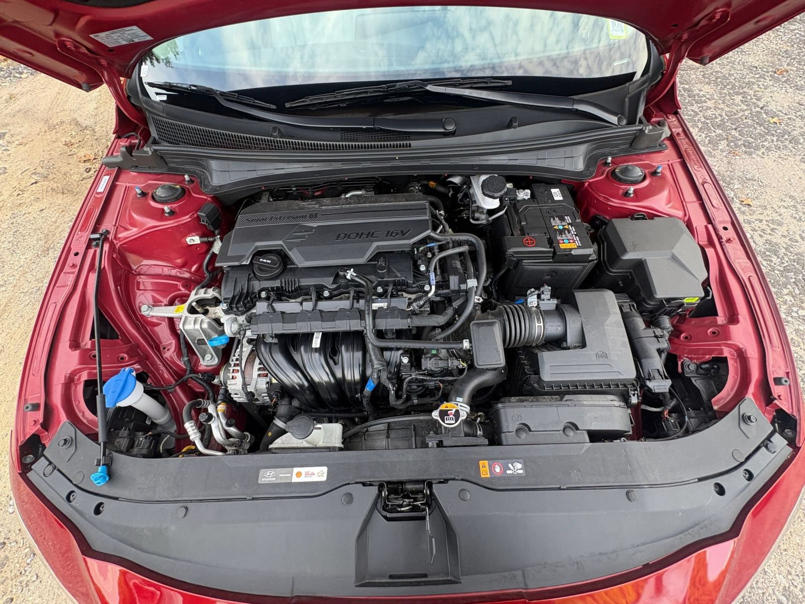 Used 2025 Hyundai Elantra Limited FWD image 30
