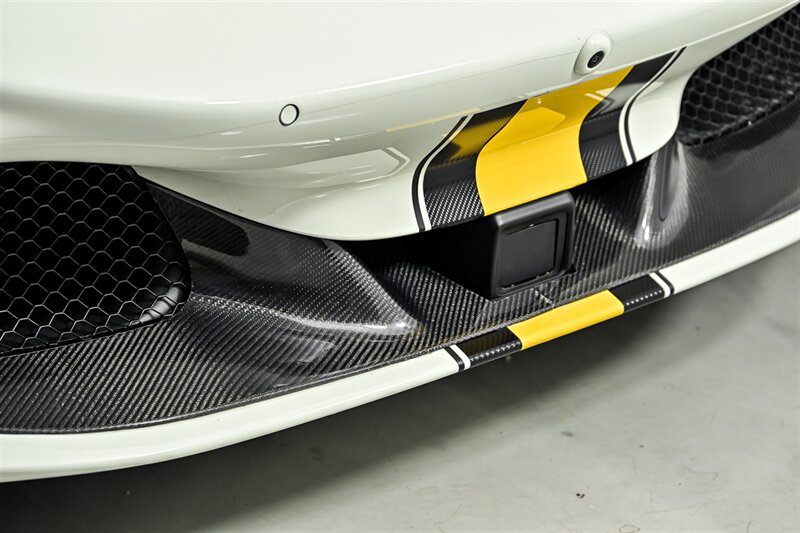 Used 2022 Ferrari F8 Tributo RWD image 4
