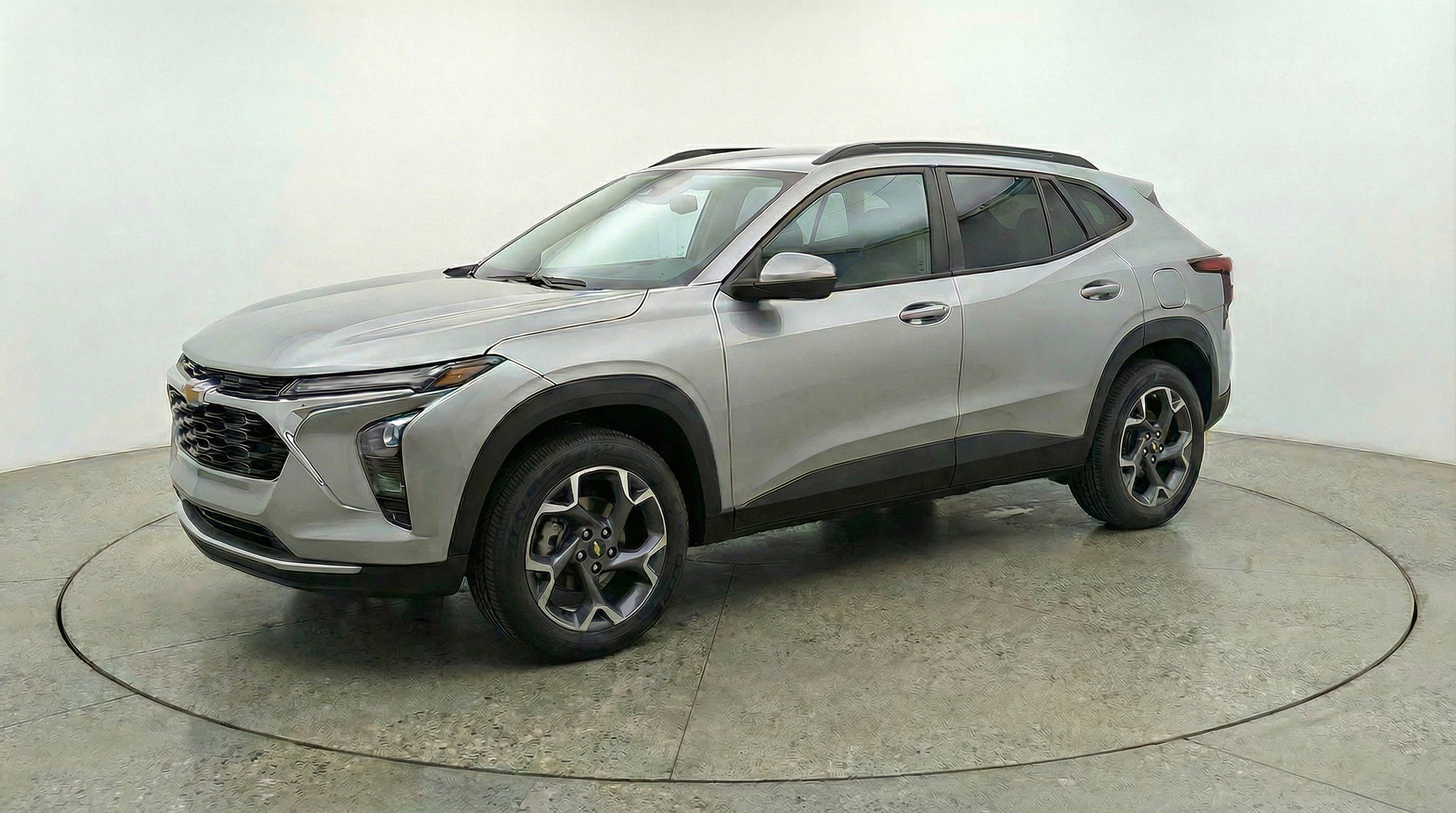 Used 2025 Chevrolet Trax LT w/ LT Convenience Package FWD image 3