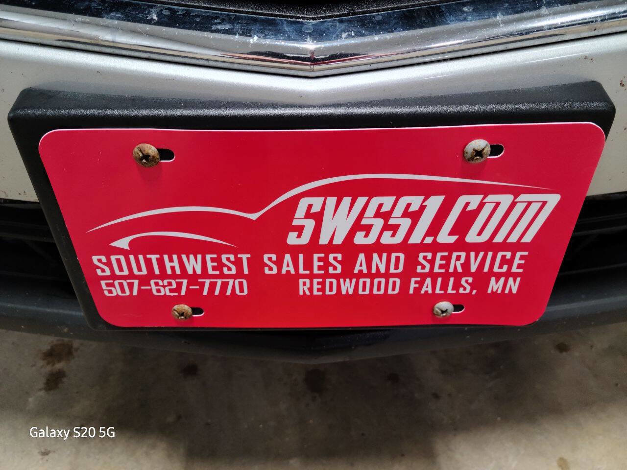 Used 2018 Chevrolet Equinox LS image 2