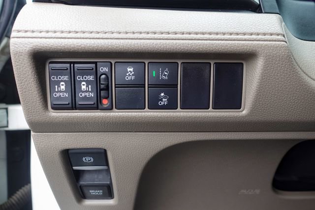 Used 2019 Honda Odyssey EX image 16