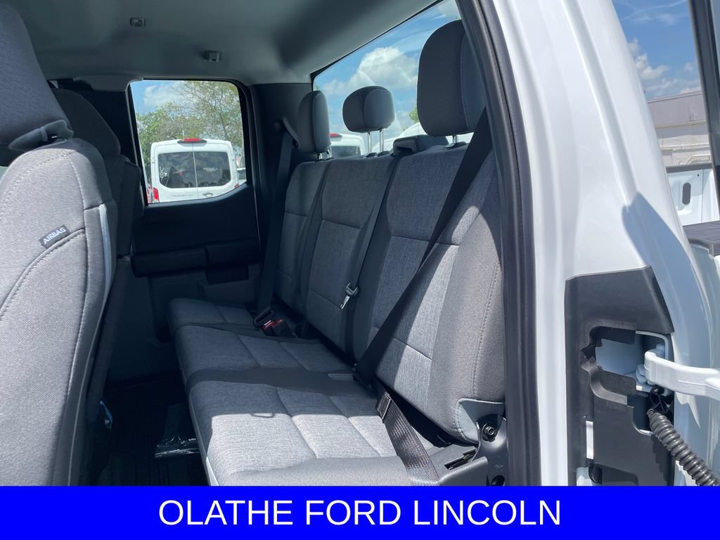 New 2025 Ford F250 XL w/ FX4 Off-Road Package AWD/4WD image 16