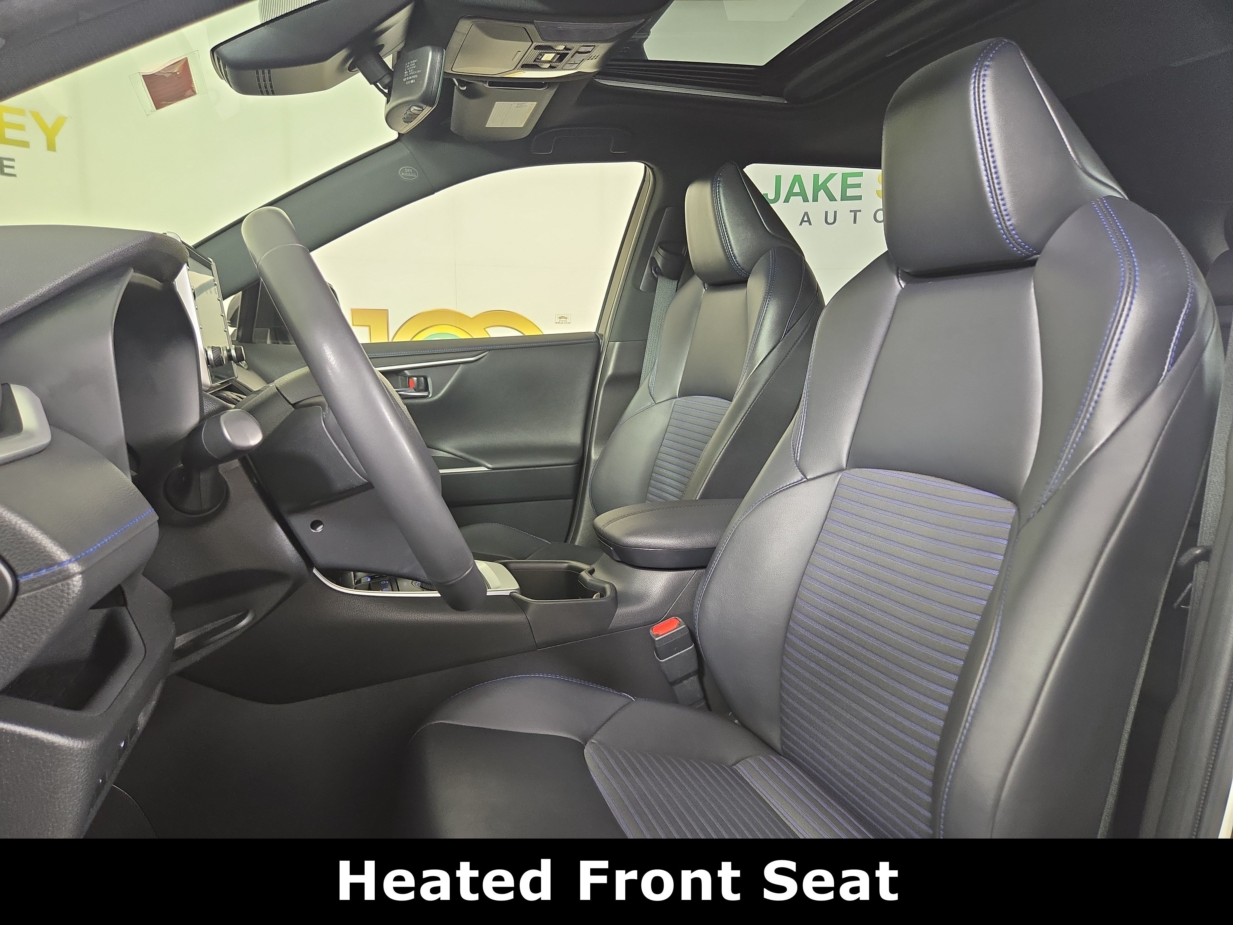 Used 2022 Toyota RAV4 XSE w/ XSE Grade Weather Package AWD/4WD image 11