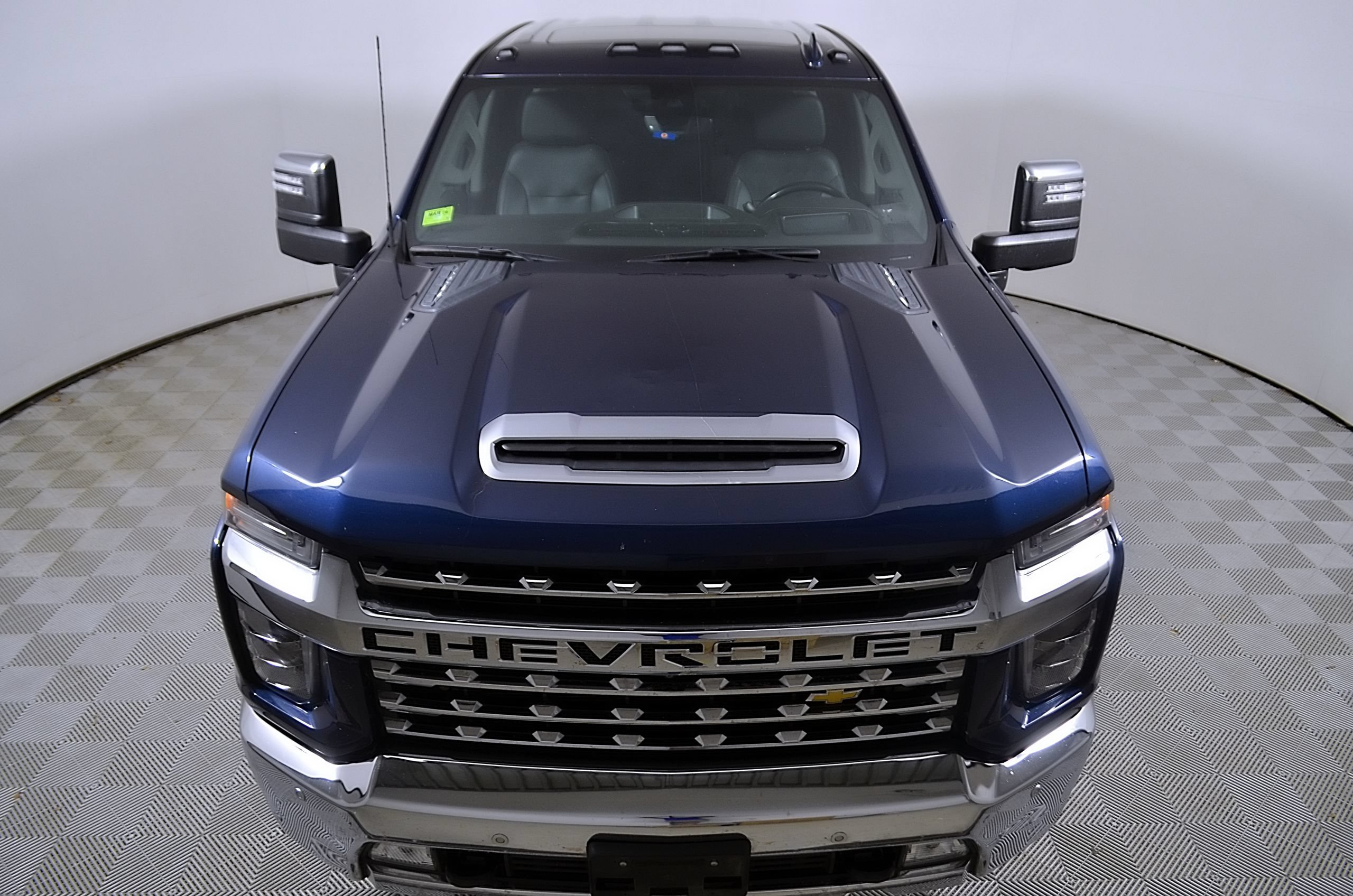 Used 2022 Chevrolet Silverado 3500 LTZ w/ LTZ Texas Edition AWD/4WD image 4