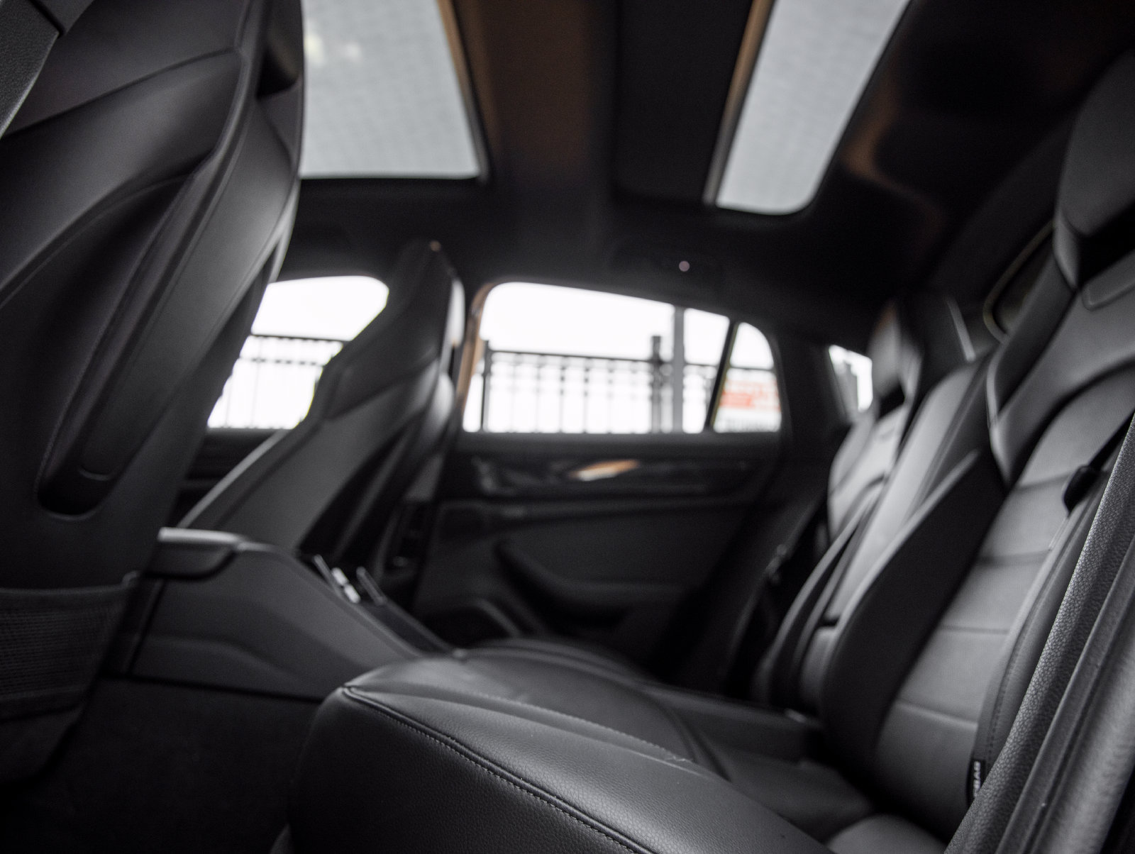 Certified 2025 Porsche Panamera image 32