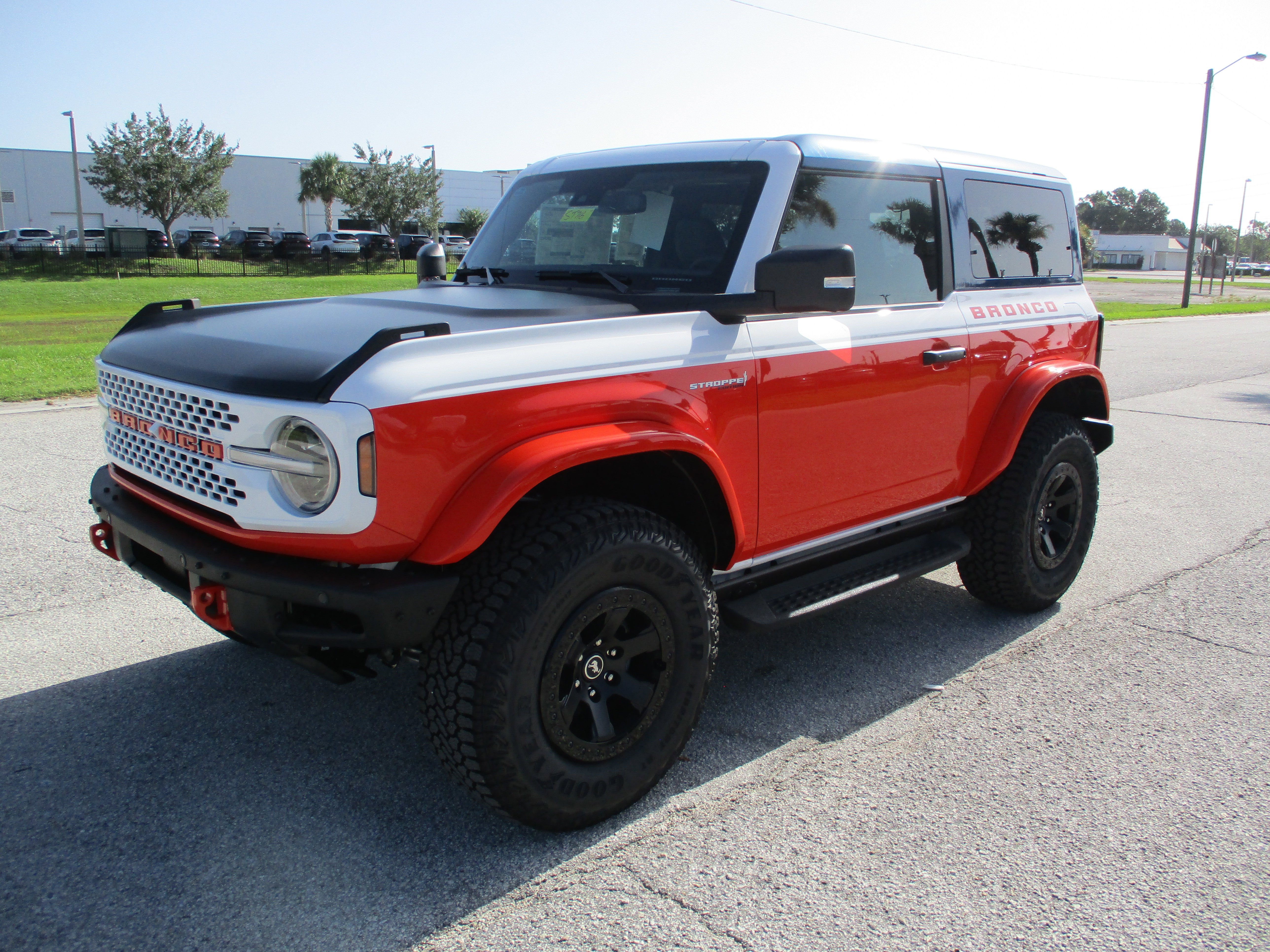 New 2025 Ford Bronco Stroppe Edition image 3