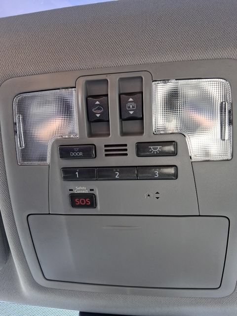 Used 2019 Toyota Highlander Limited Platinum AWD/4WD image 34