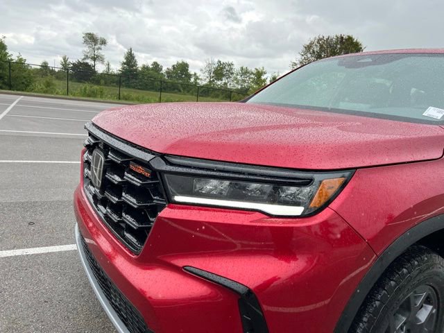 New 2025 Honda Pilot TrailSport image 4