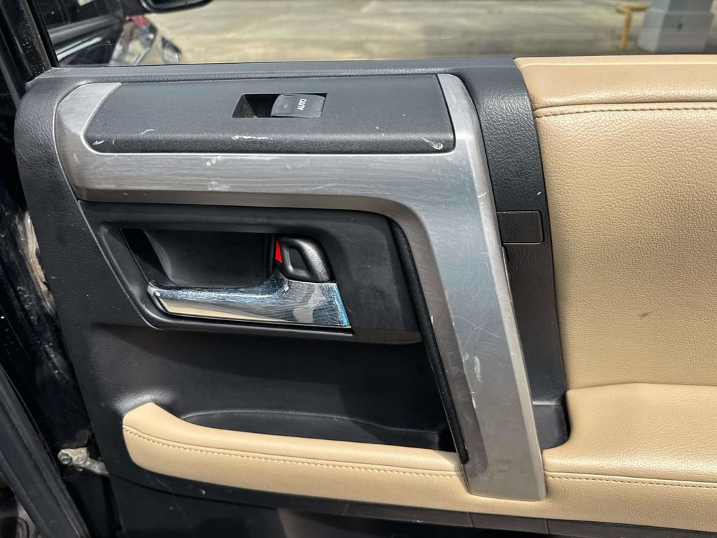 Used 2016 Toyota 4Runner SR5 RWD image 29