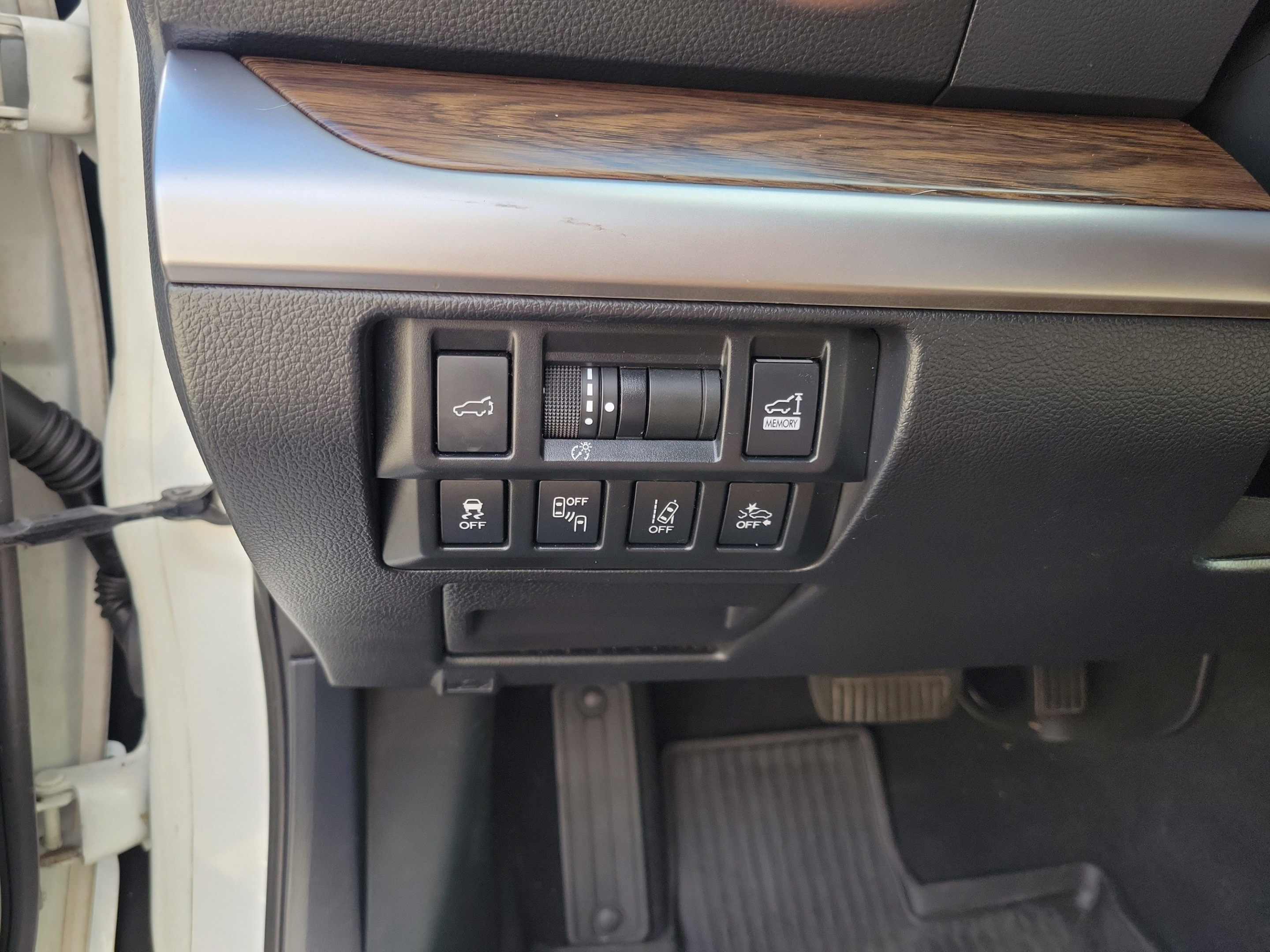 Used 2019 Subaru Outback 3.6R Touring w/ Popular Package #3A AWD/4WD image 8