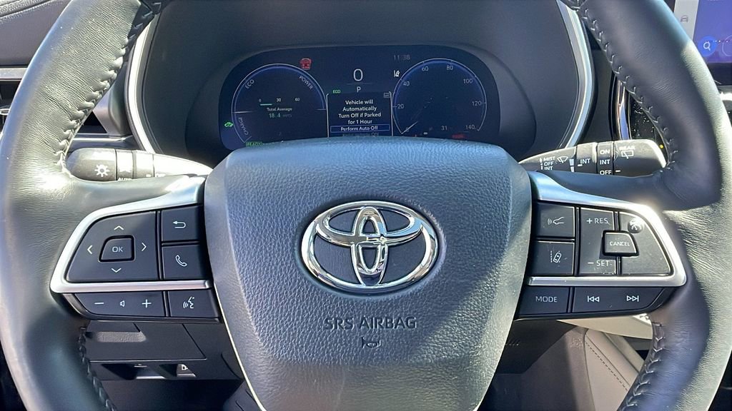 Used 2024 Toyota Highlander Limited image 24