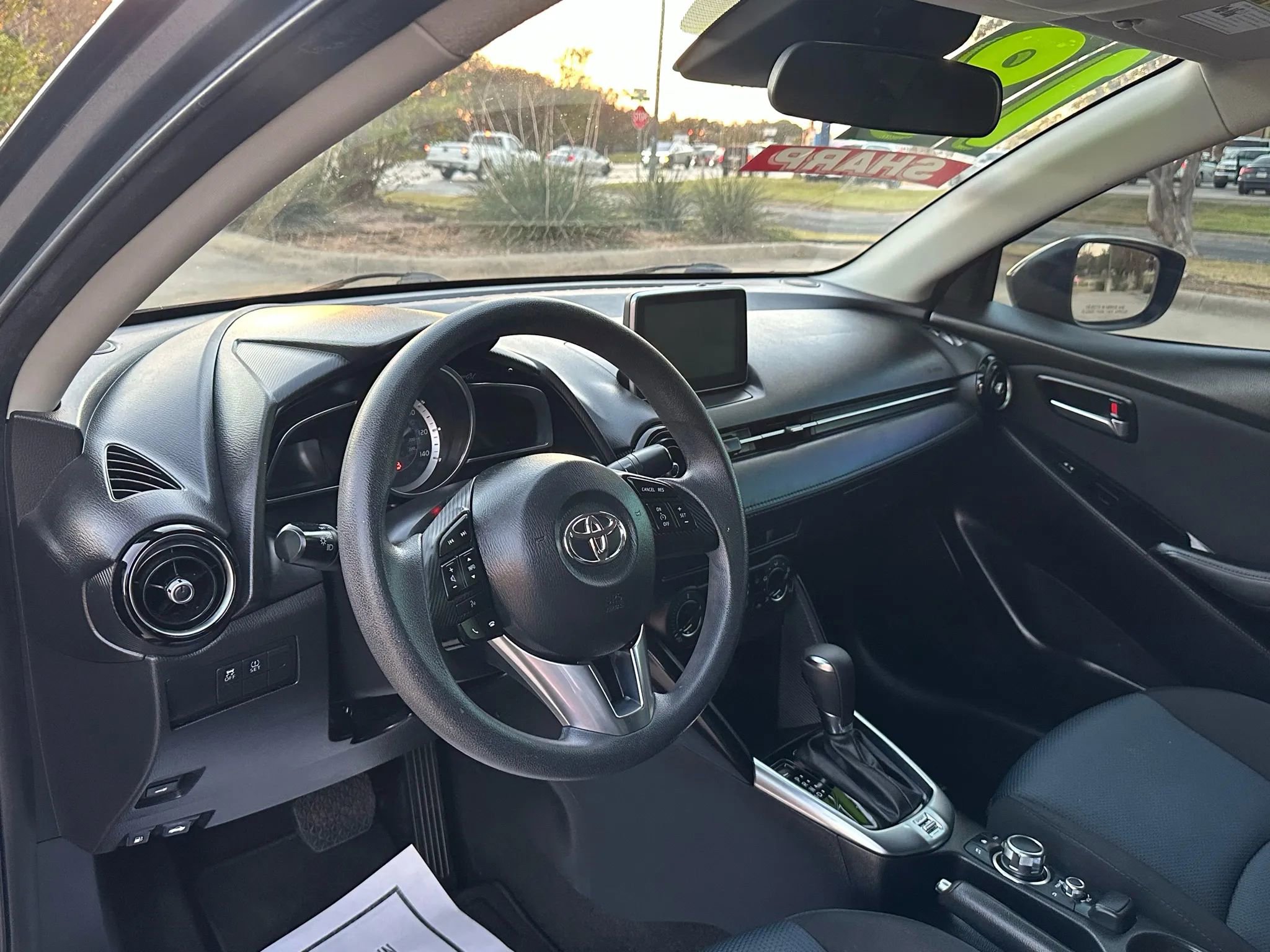 Used 2018 Toyota Yaris iA image 9