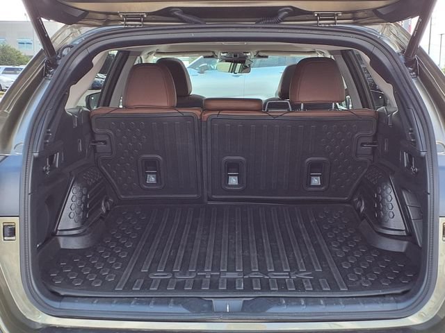Certified 2025 Subaru Outback Touring AWD/4WD image 8