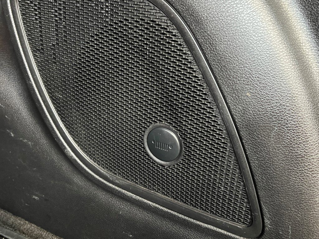 Certified 2021 Jeep Compass Latitude w/ Sun and Sound Group image 11