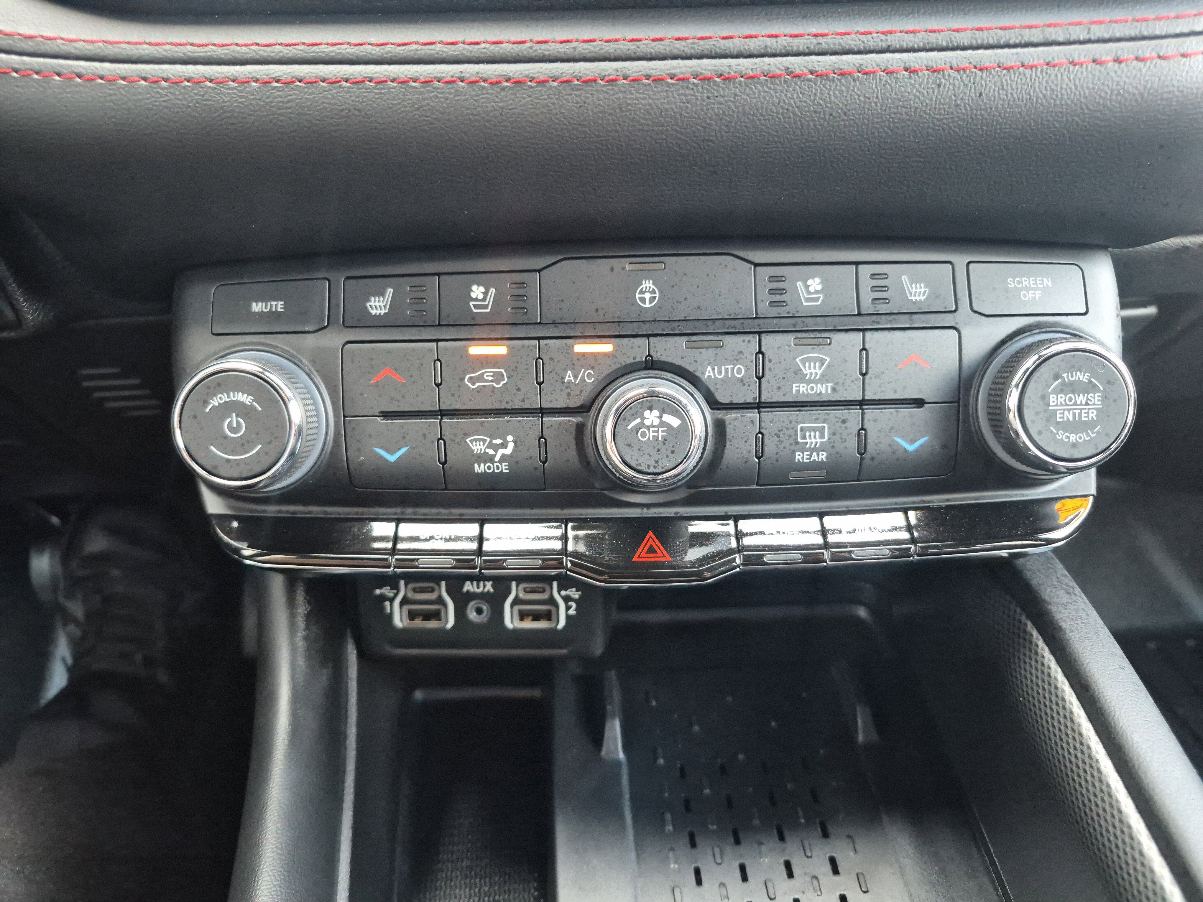 Used 2025 Dodge Durango R/T image 34