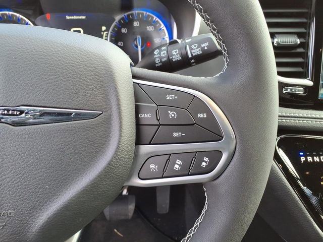 New 2026 Chrysler Pacifica Select image 20