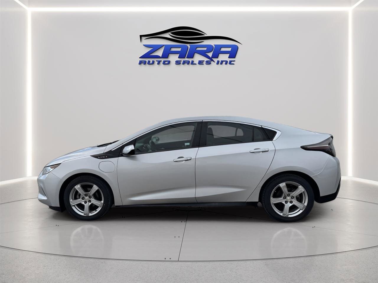 Used 2019 Chevrolet Volt LT w/ Comfort Package image 3