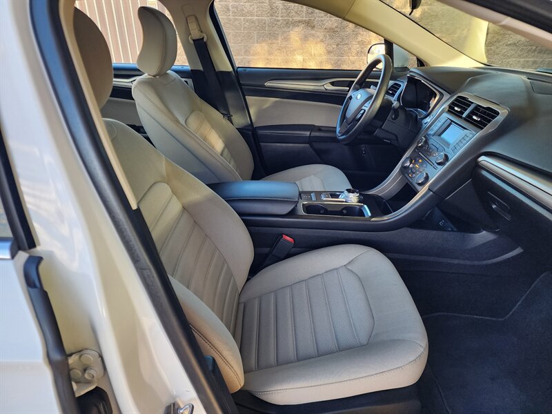 Used 2018 Ford Fusion S FWD image 57
