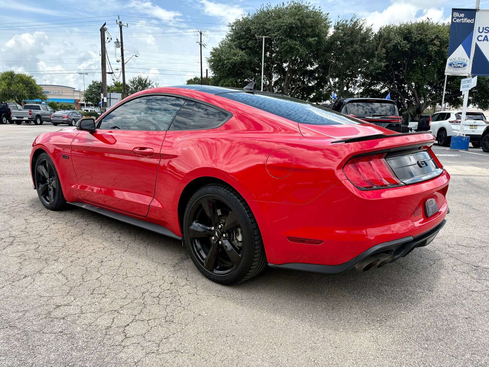Used 2022 Ford Mustang GT Premium w/ Equipment Group 401A RWD image 8