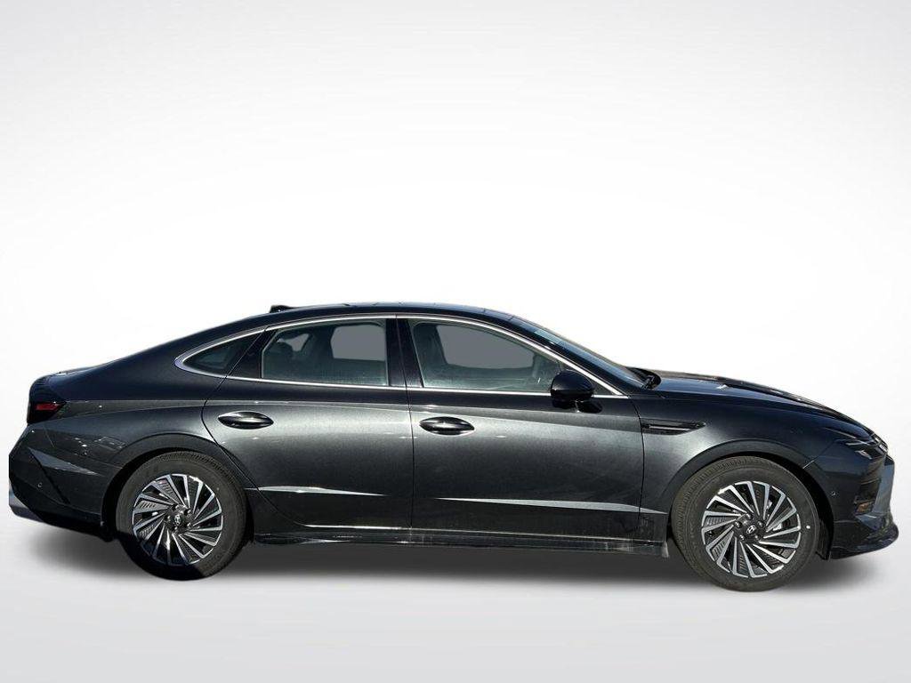 New 2026 Hyundai Sonata Limited image 5