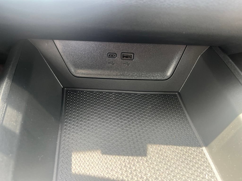New 2027 Chevrolet Equinox LT FWD image 24