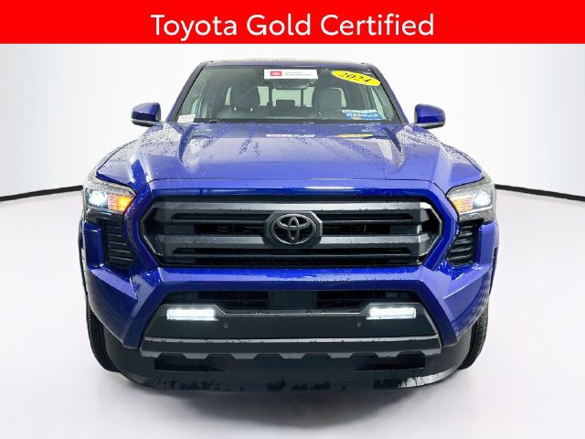 Certified 2024 Toyota Tacoma SR5 AWD/4WD image 2
