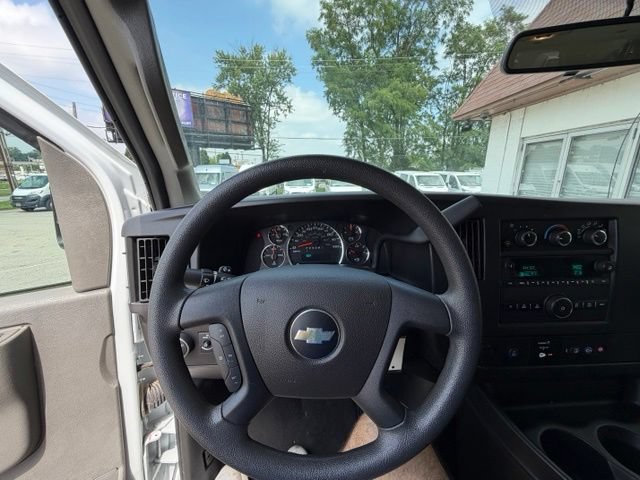 Used 2024 Chevrolet Express 3500 LS RWD image 12