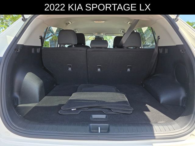 Used 2022 Kia Sportage LX image 15
